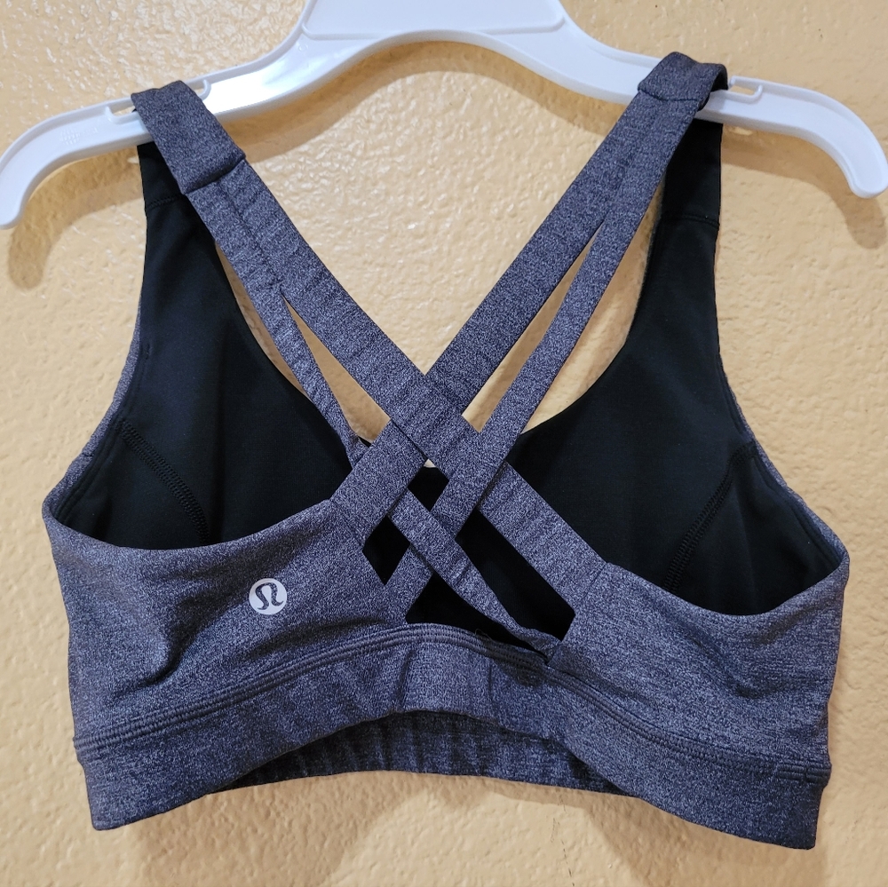 Lululemon sport bra